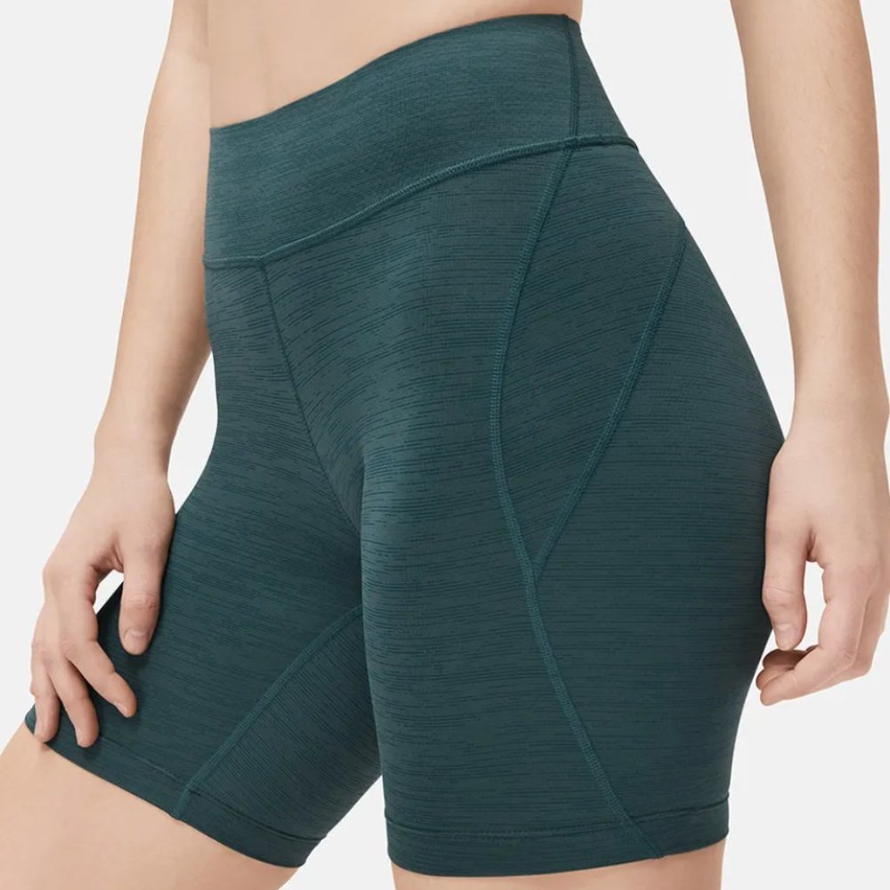 Outdoor Voices Core 7" Short